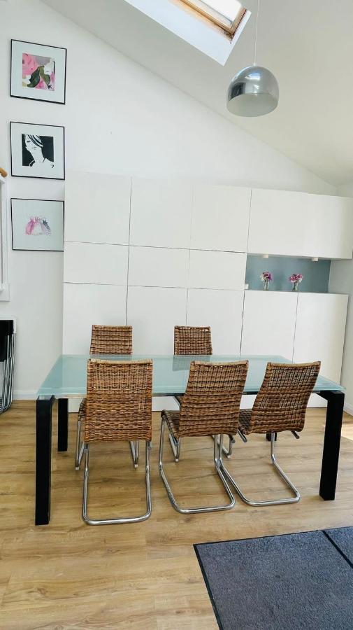 גלוואיי Modern City Centre House מראה חיצוני תמונה